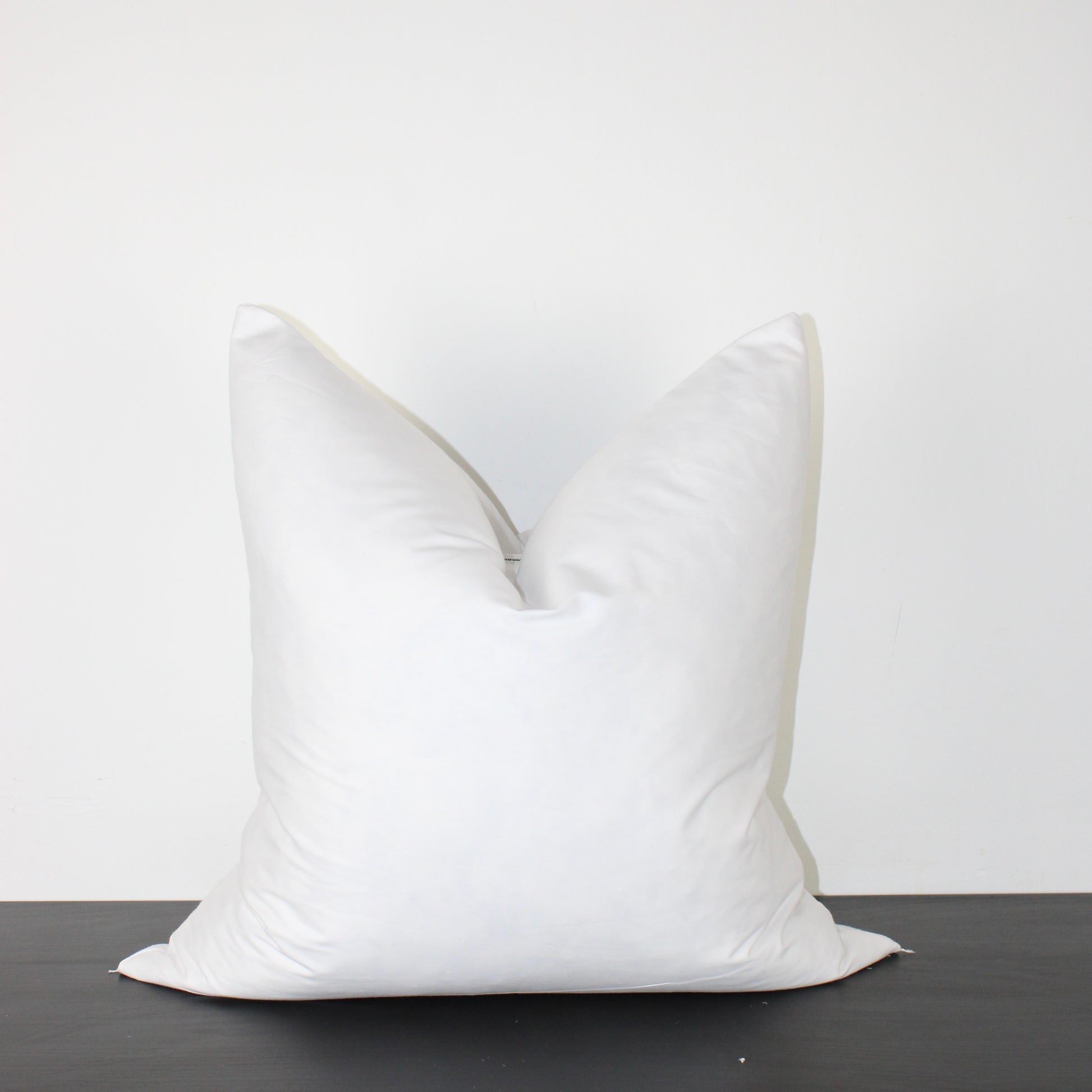 Feather/down pillow insert